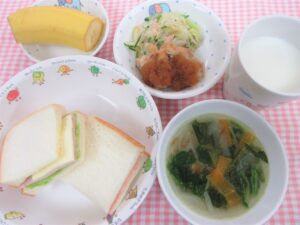 わくどき給食