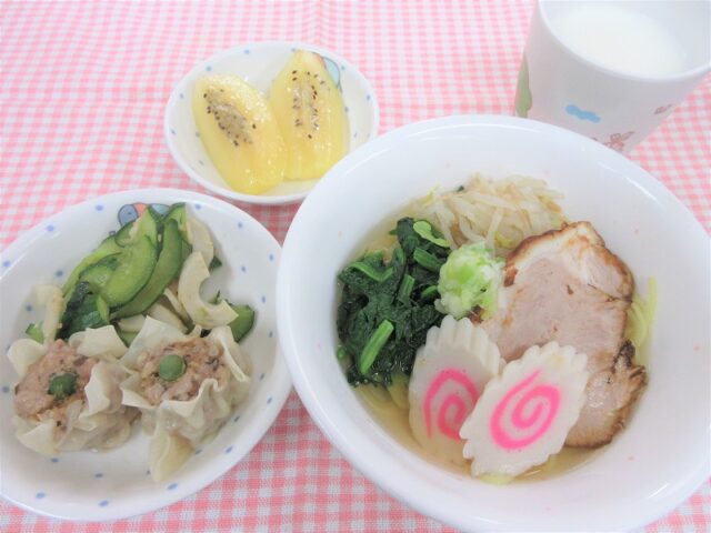 わくどき給食