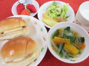 わくどき給食