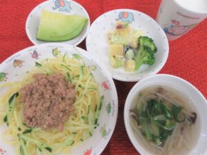 わくどき給食