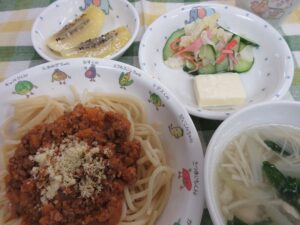わくどき給食
