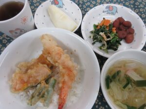 わくどき給食