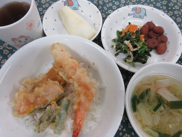わくどき給食