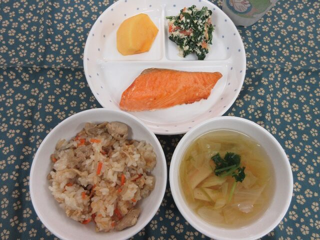 わくどき給食