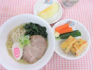 わくどき給食