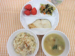 わくどき給食