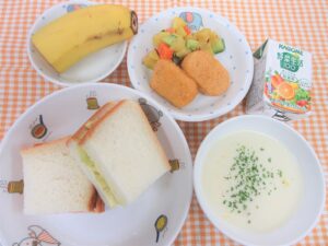 わくどき給食