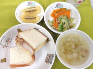 わくどき給食
