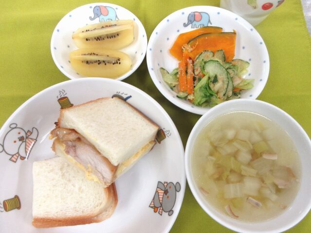 わくどき給食