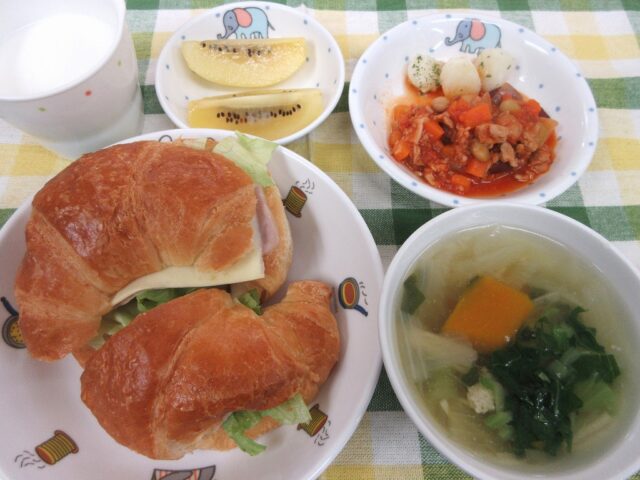 わくどき給食