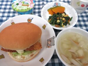 わくどき給食