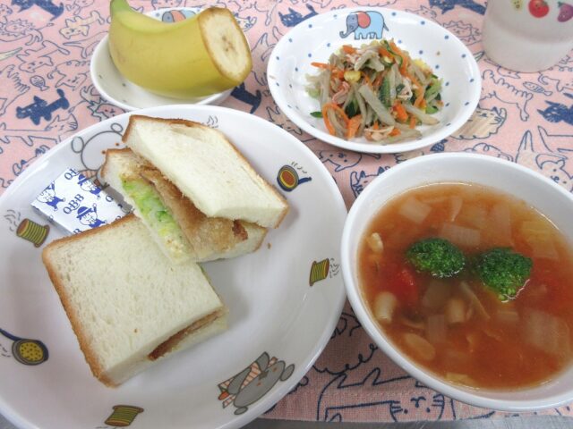 わくどき給食