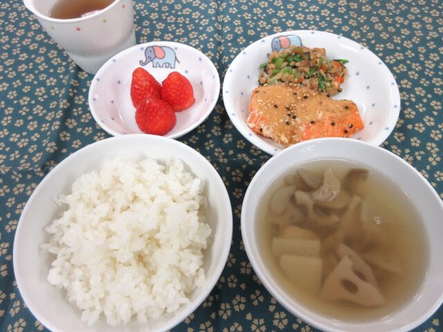 わくどき給食