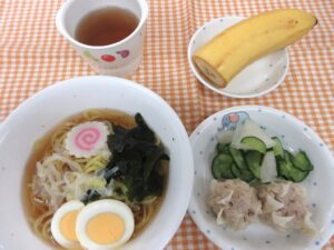 わくどき給食