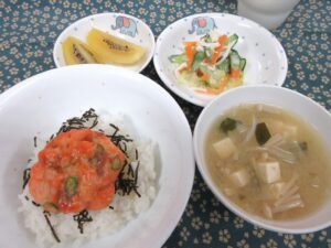 わくどき給食