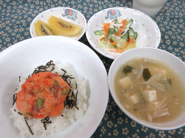 わくどき給食