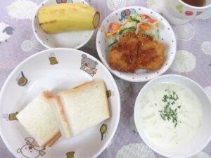わくどき給食