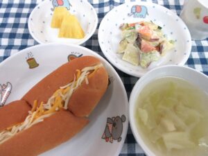 わくどき給食