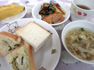 わくどき給食